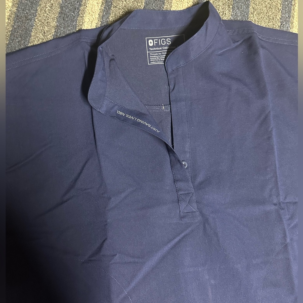 Rafaela Oversized Figs Scrub Top